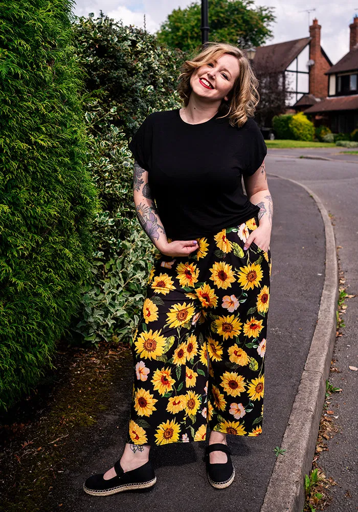 Amari Large Sunflower Print Pull On Wide Leg Culotte Trouser