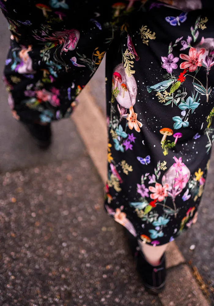 Amari  Midnight Botanical Print Pull On Wide Leg Culotte Trouser