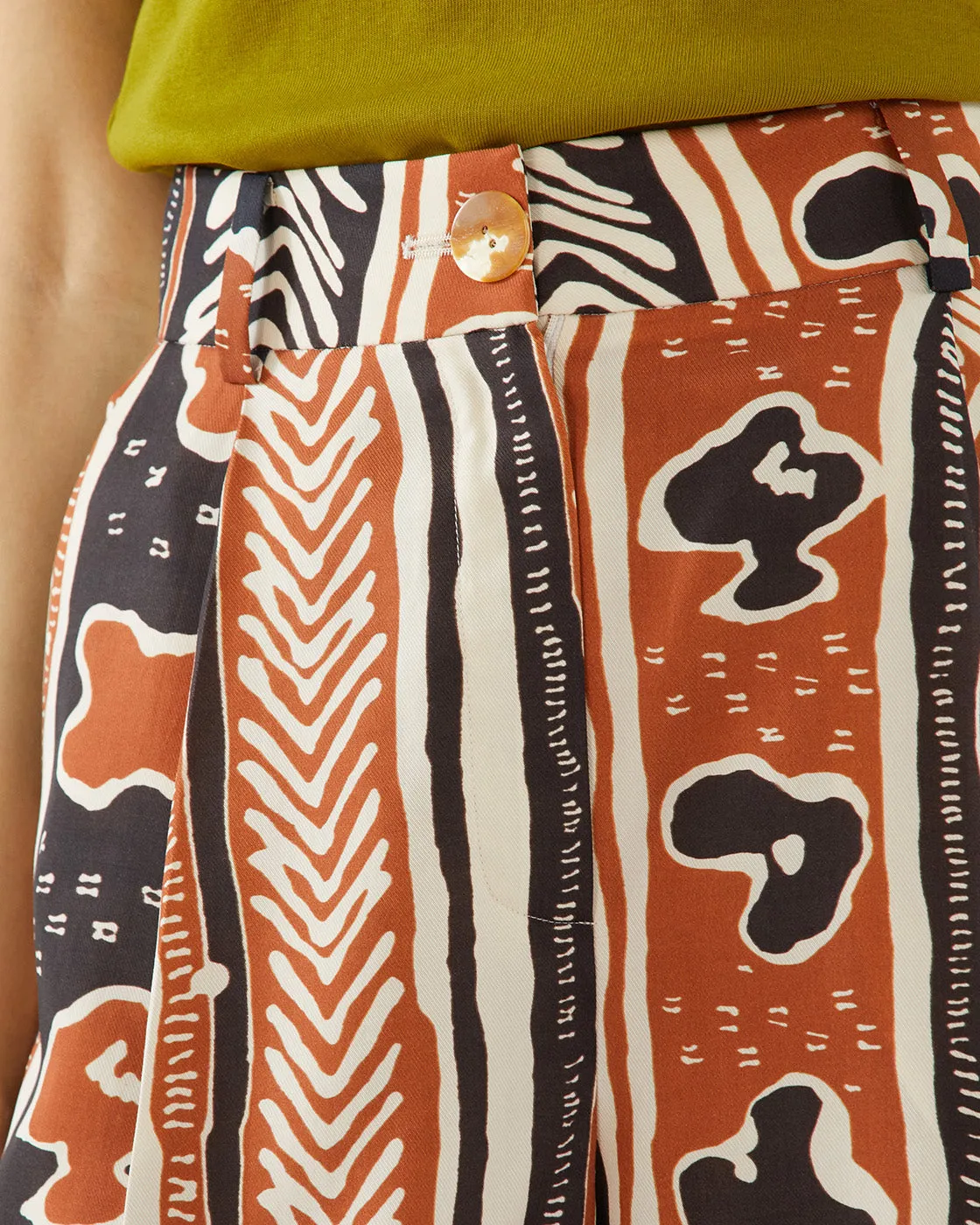 Doris Shorts Tencel Print Brown
